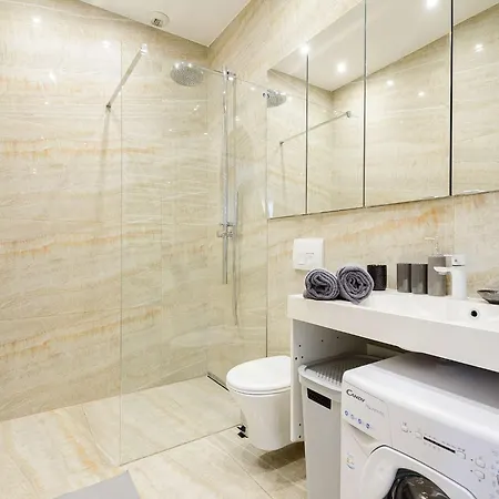 Siedmiogrodzka Flat With Views * Βαρσοβία
